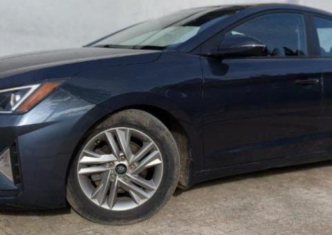 Hyundai Elantra en vente - 1/4