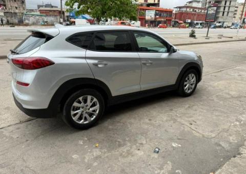 Hyundai Tucson - 3/4